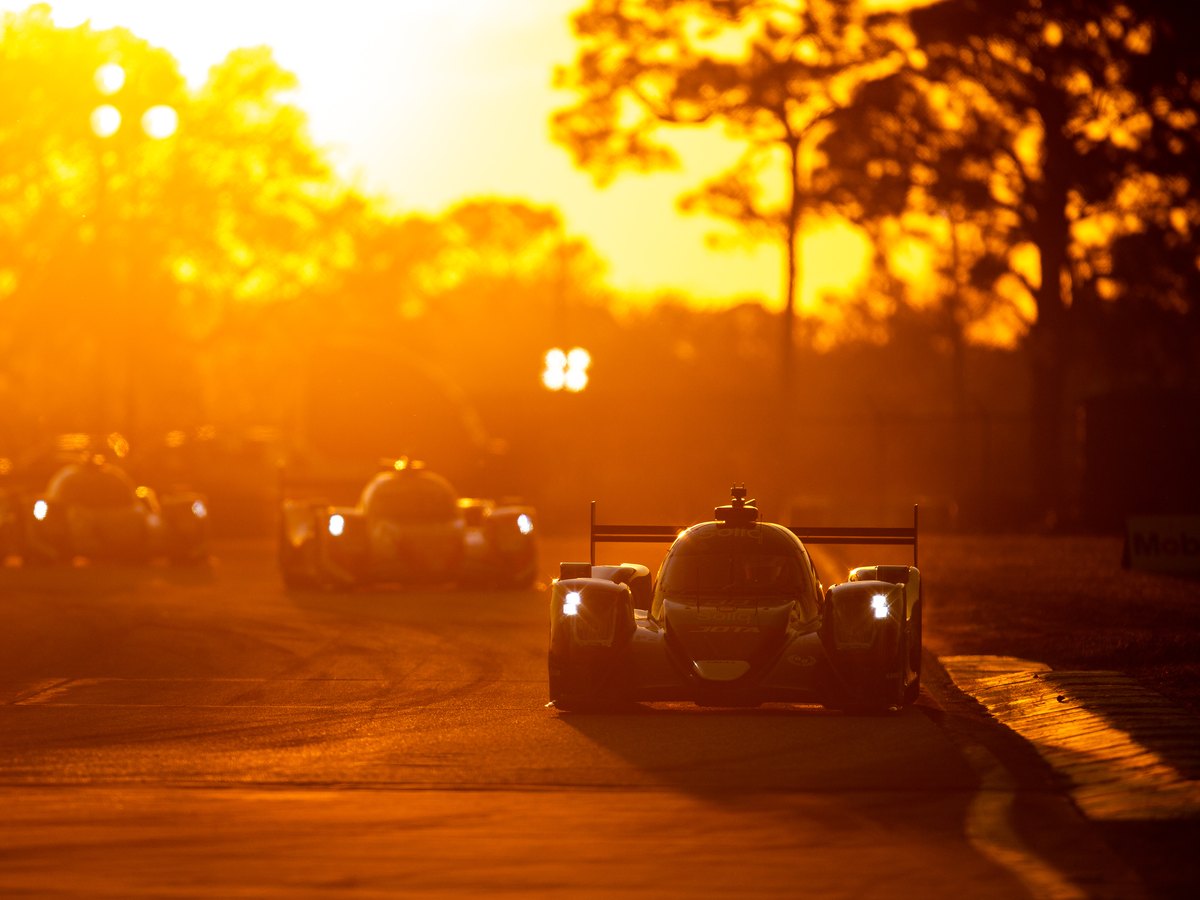 Endurance prototype during a night stint