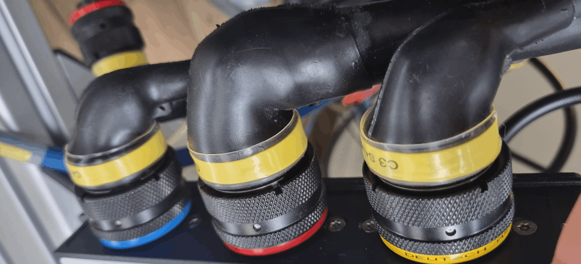 Boîtier de connecteurs de faisceau sur mesure